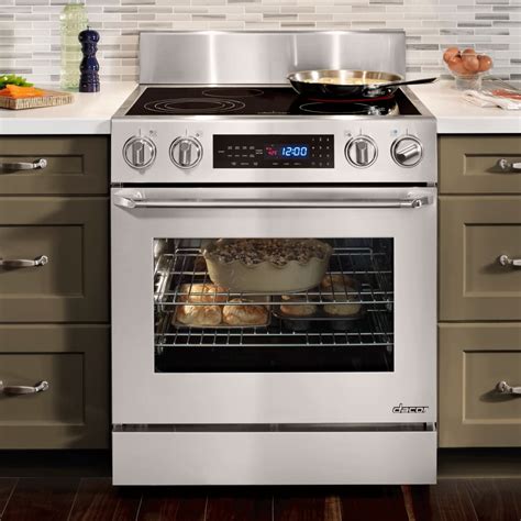 Dacor DR30EIS 30 Inch SlideIn Electric Range with 4.8 cu. ft